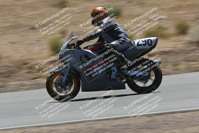 media/Apr-20-2025-AHRMA (Sun) [[393a79c373]]/Race/Group 8/Turn 4b/